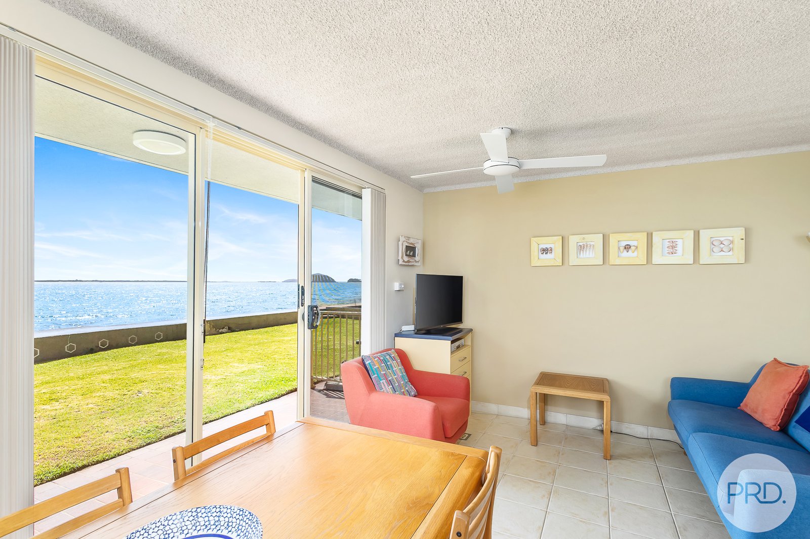 2/32 Sandy Point Road CORLETTE 5