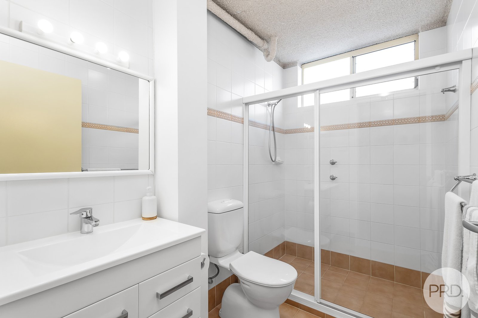 2/32 Sandy Point Road CORLETTE 12