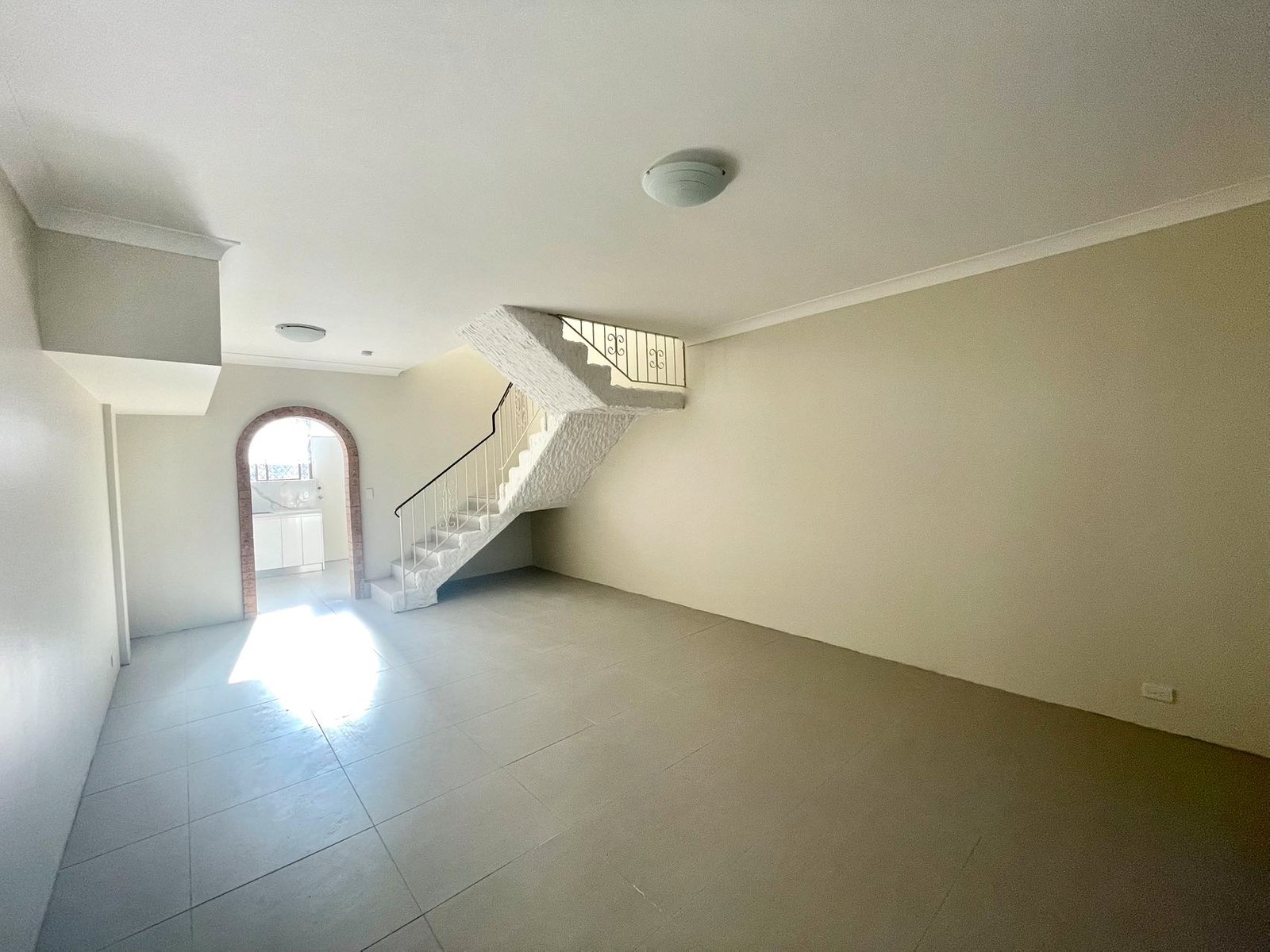 2/32 West Street HURSTVILLE 1