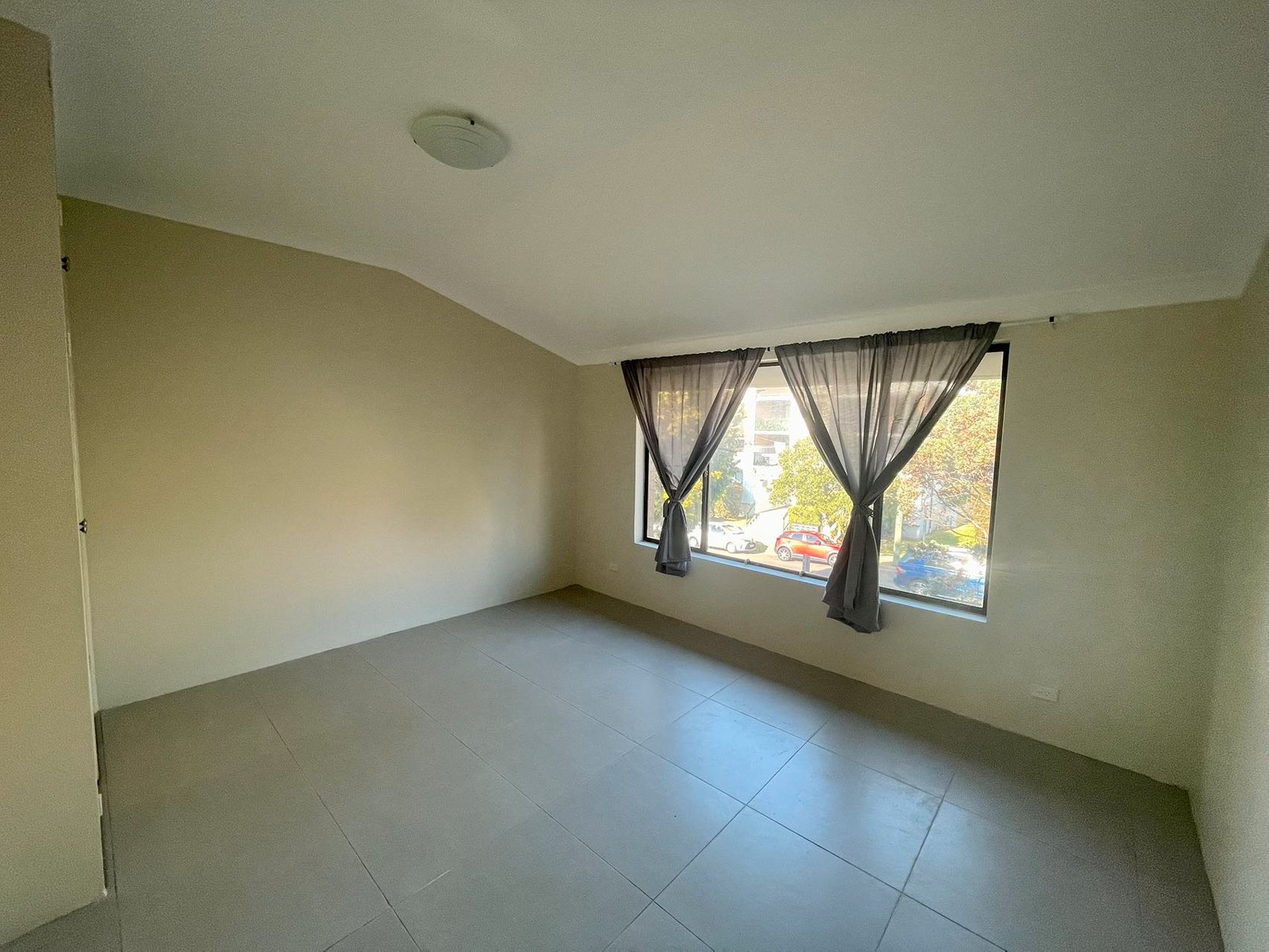 2/32 West Street HURSTVILLE 4