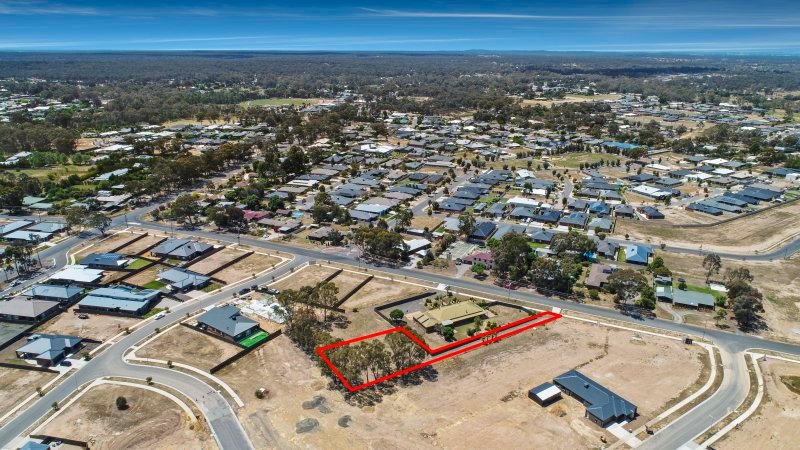 2/320 Guys Hill Road STRATHFIELDSAYE 6