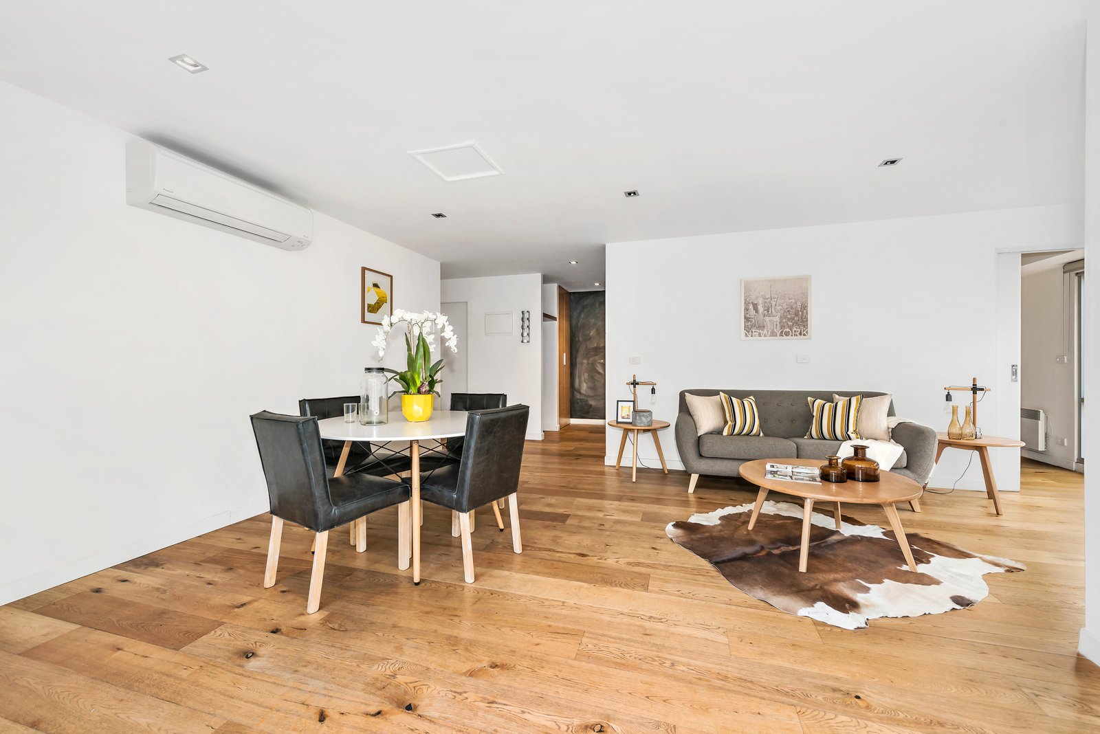 Gallery: 232/135 Inkerman Street