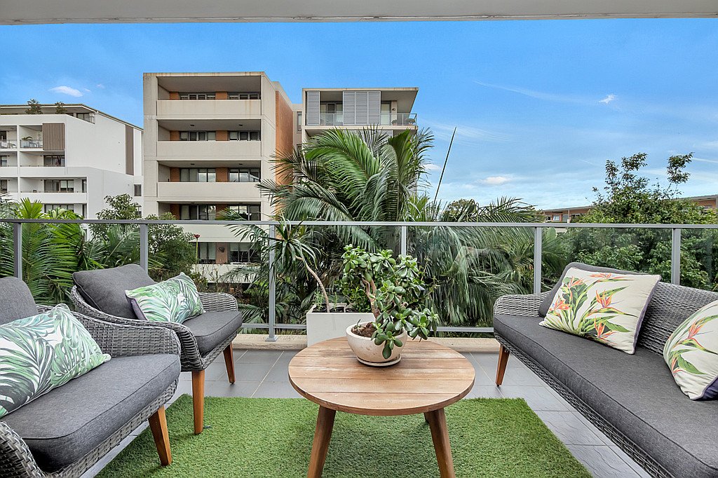 232/26 Jasmine Street BOTANY 4