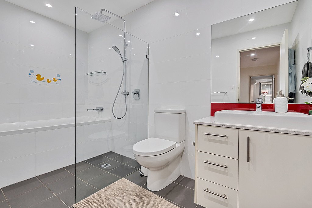 232/26 Jasmine Street BOTANY 6