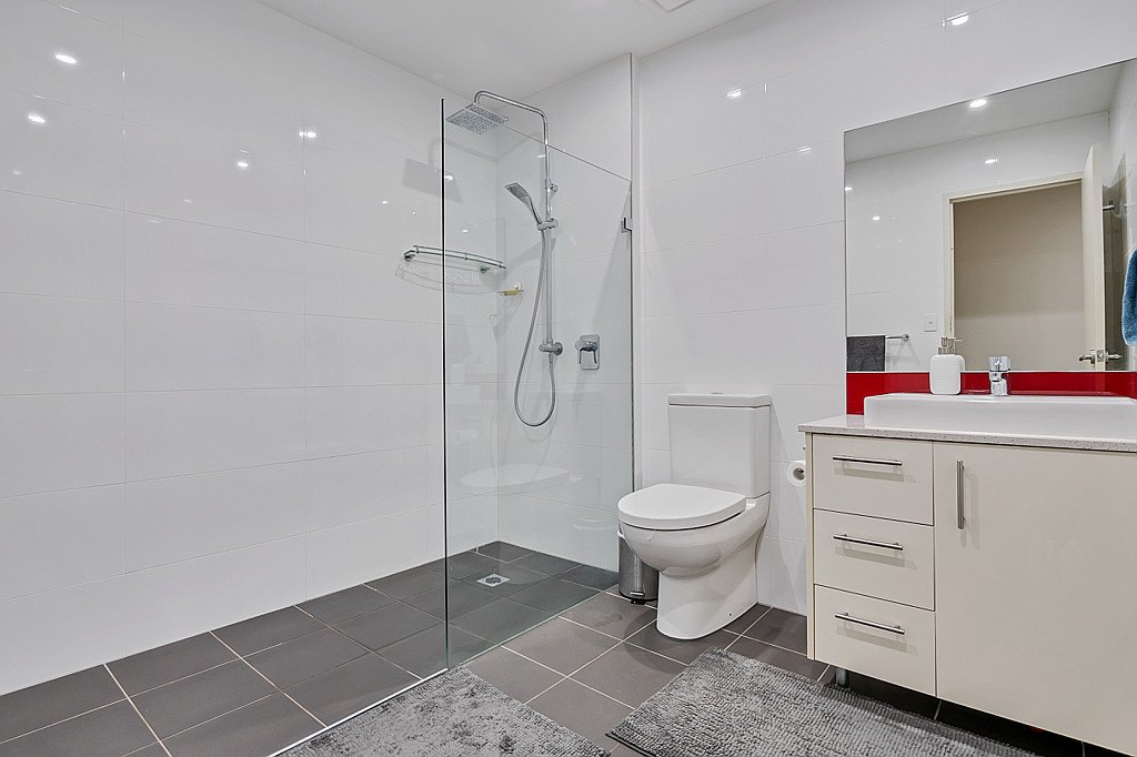 232/26 Jasmine Street BOTANY 8