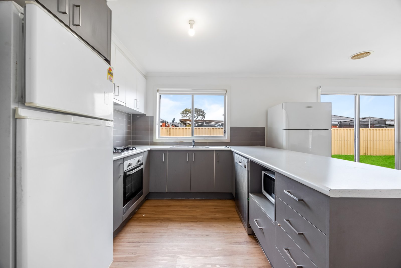 Gallery: 2/323 Vickers Street