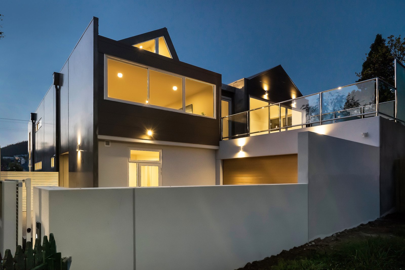 2/324 Davey Street SOUTH HOBART 2