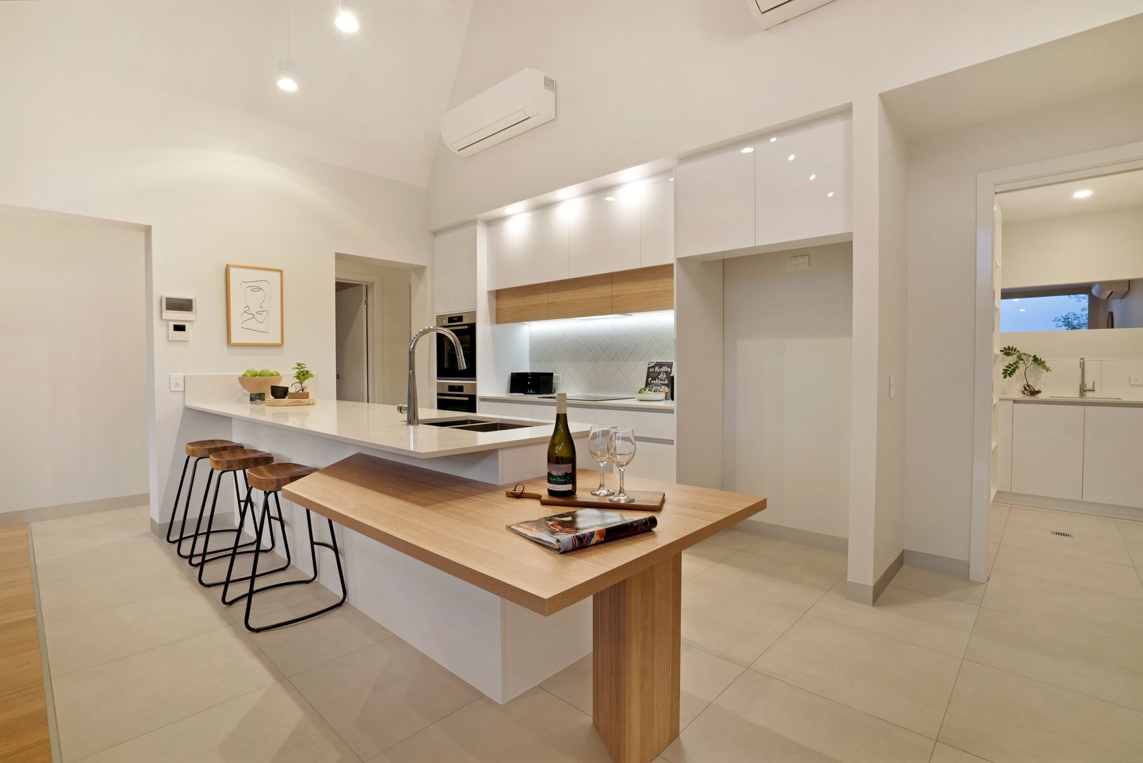 2/324 Davey Street SOUTH HOBART 7