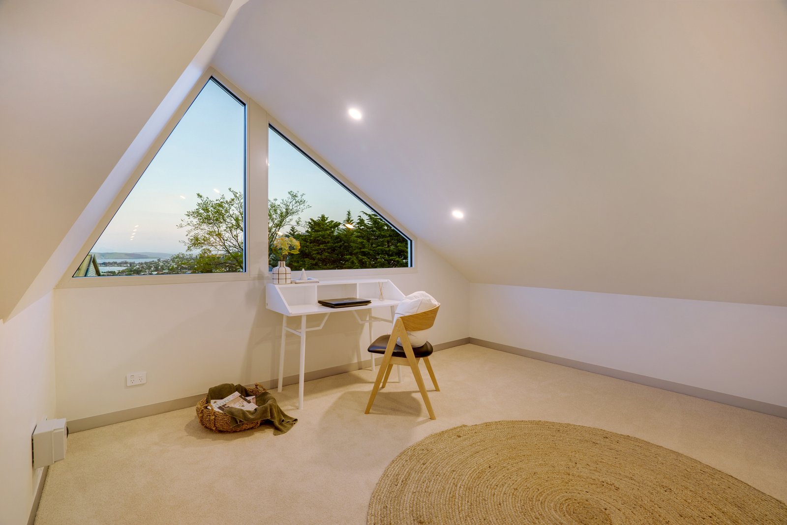 2/324 Davey Street SOUTH HOBART 17