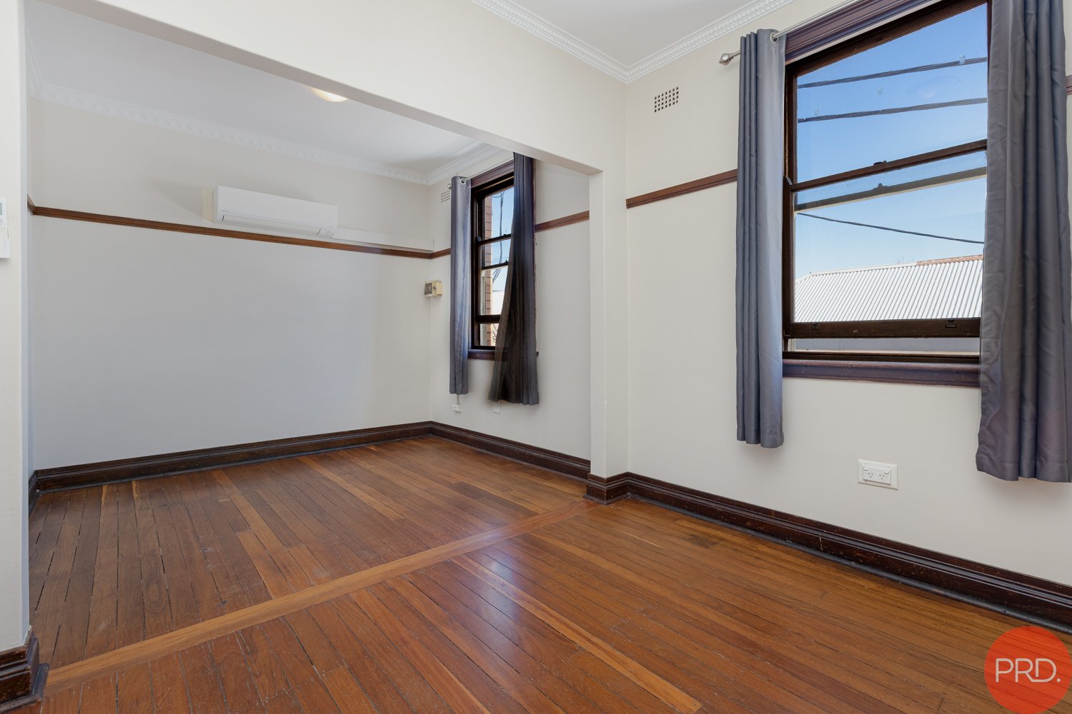 2/327 High Street MAITLAND 4