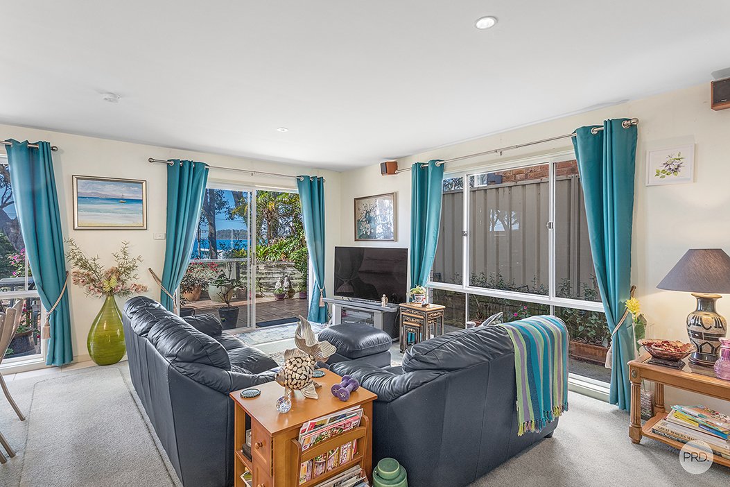 2/328a Wanda Avenue SALAMANDER BAY 5