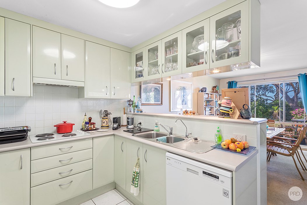 2/328a Wanda Avenue SALAMANDER BAY 11