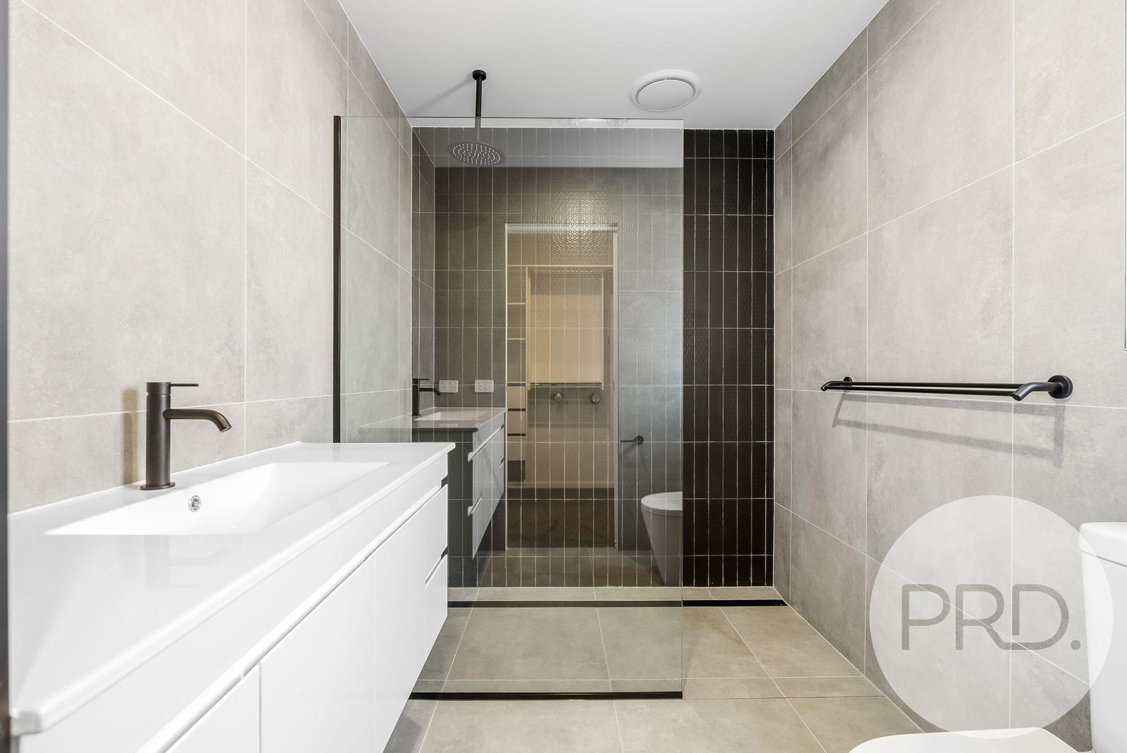 2/32a Fouche Avenue OLD BEACH 4