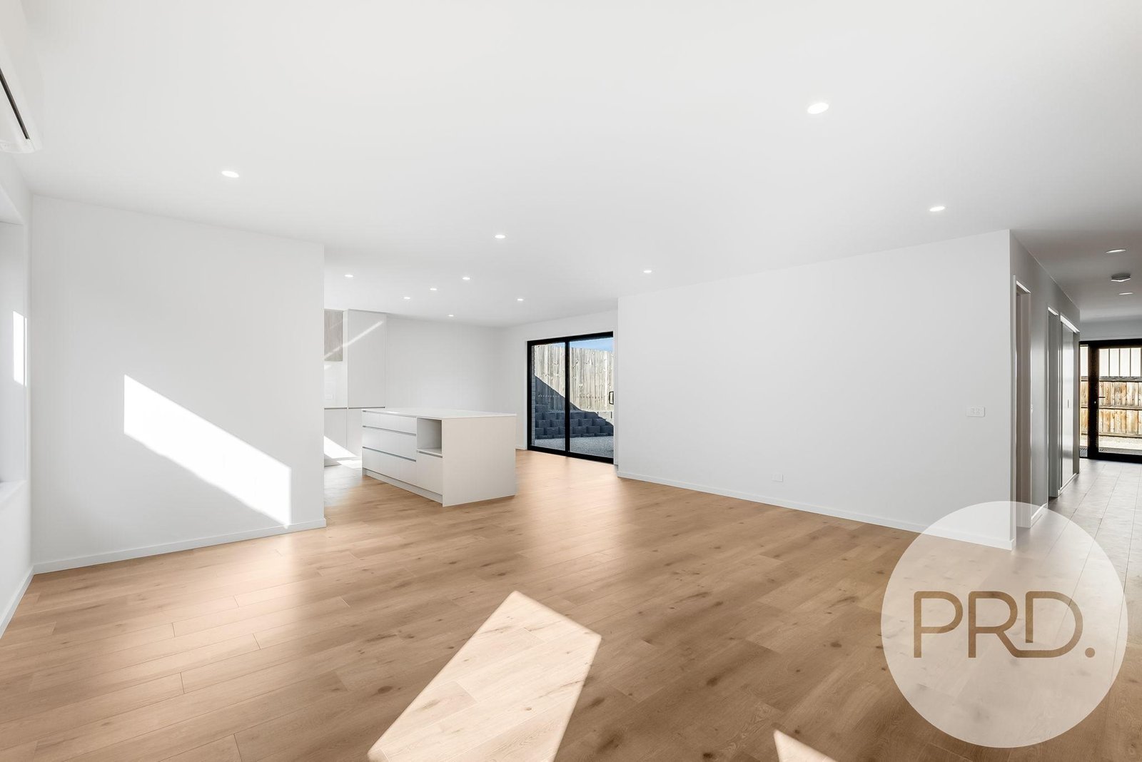 2/32a Fouche Avenue OLD BEACH 11