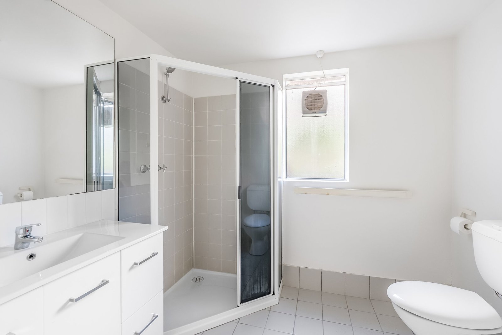 2/32a Pillinger Street DYNNYRNE 2