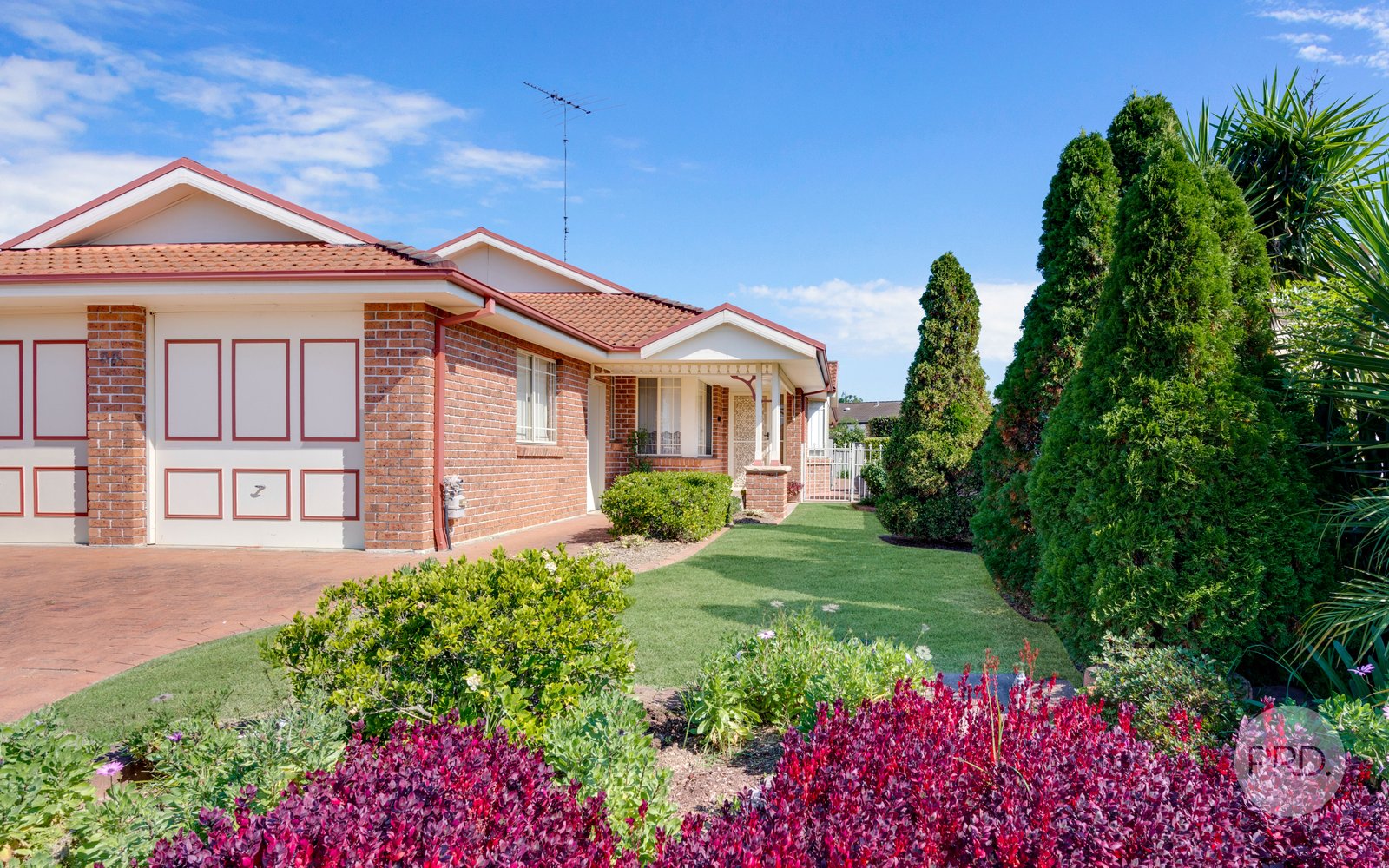 2/33 Bluebell Close GLENMORE PARK 2
