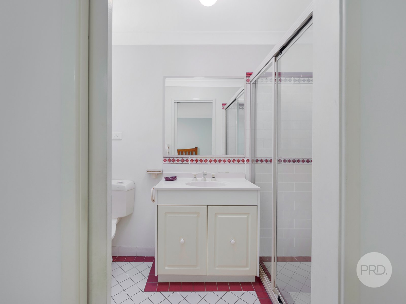 2/33 Bluebell Close GLENMORE PARK 12