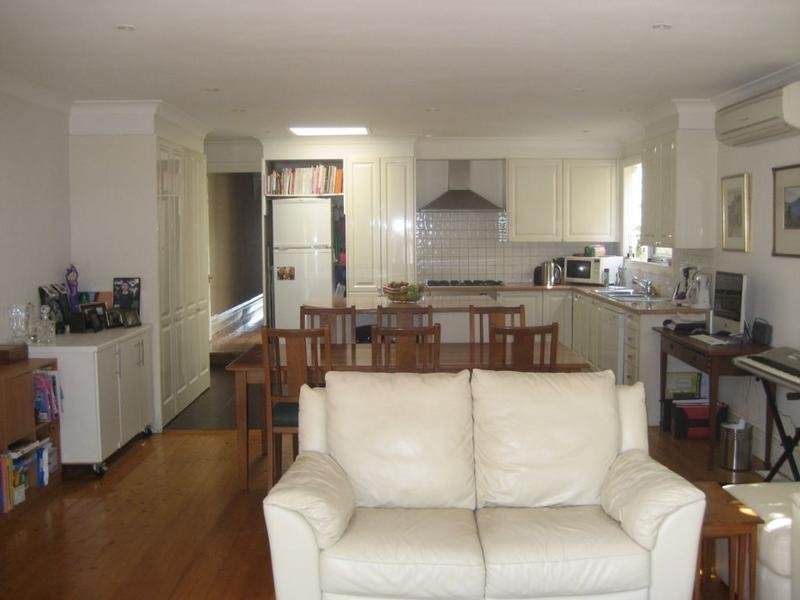 Gallery: 233 Bridport Street West