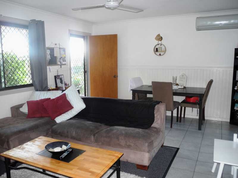 2/33 Centenary Drive BOYNE ISLAND 3