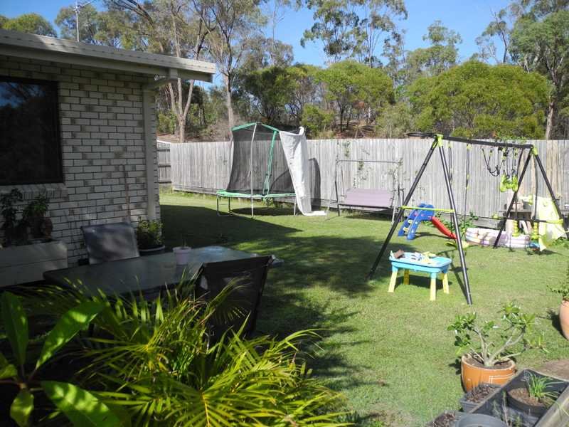 2/33 Centenary Drive BOYNE ISLAND 5