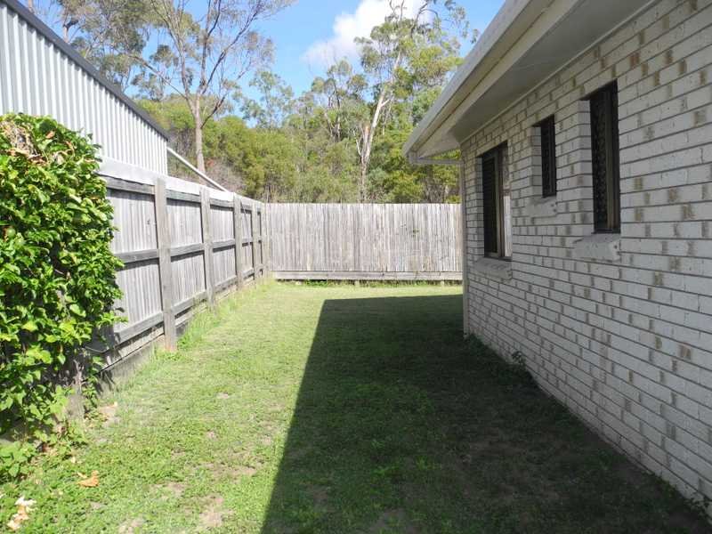 2/33 Centenary Drive BOYNE ISLAND 13