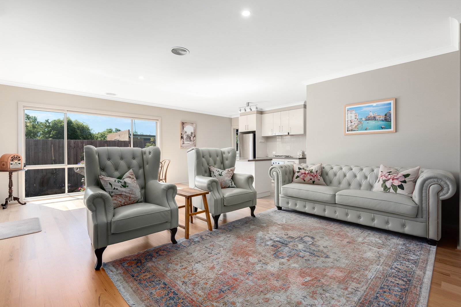 Gallery: 2/33 Eton Road