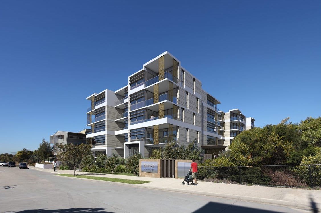 2/33 Harvey Street LITTLE BAY 8