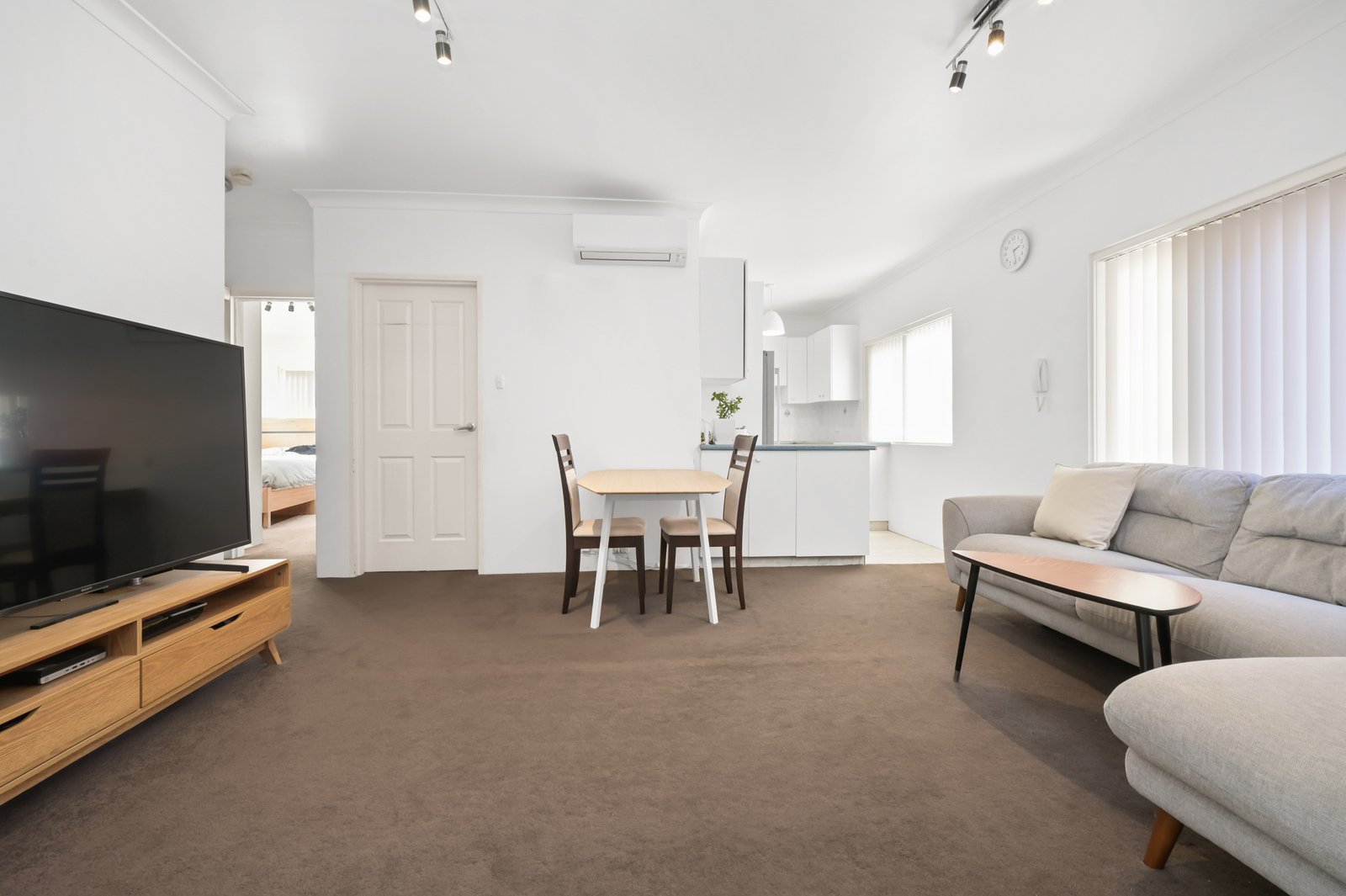 2/33 Jauncey Place HILLSDALE 8