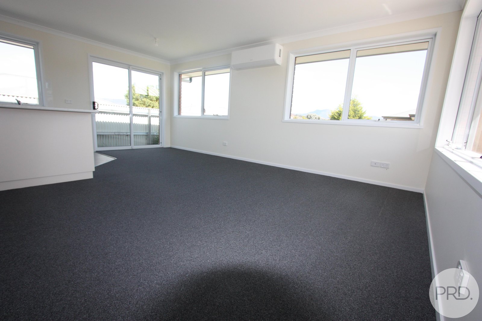 2/33 Jubilee Avenue BRIGHTON 3