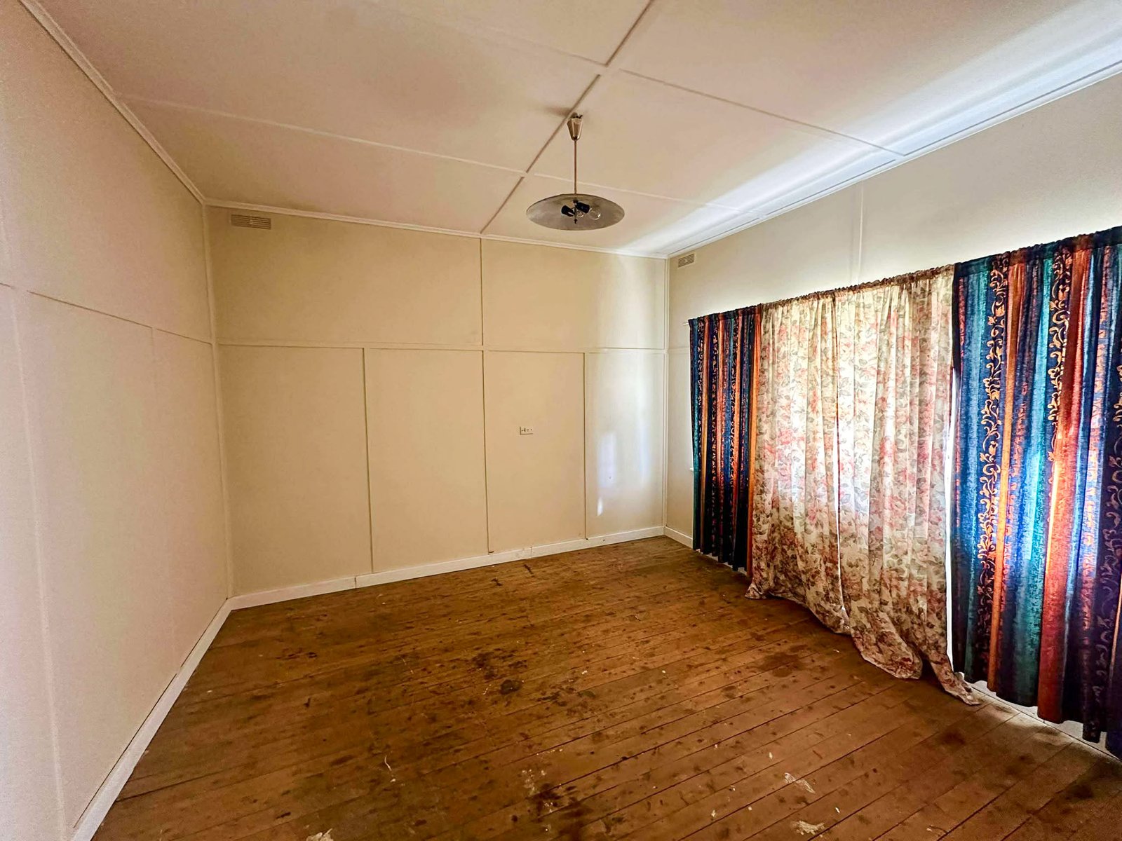 233 Logans Road TUMBARUMBA 4