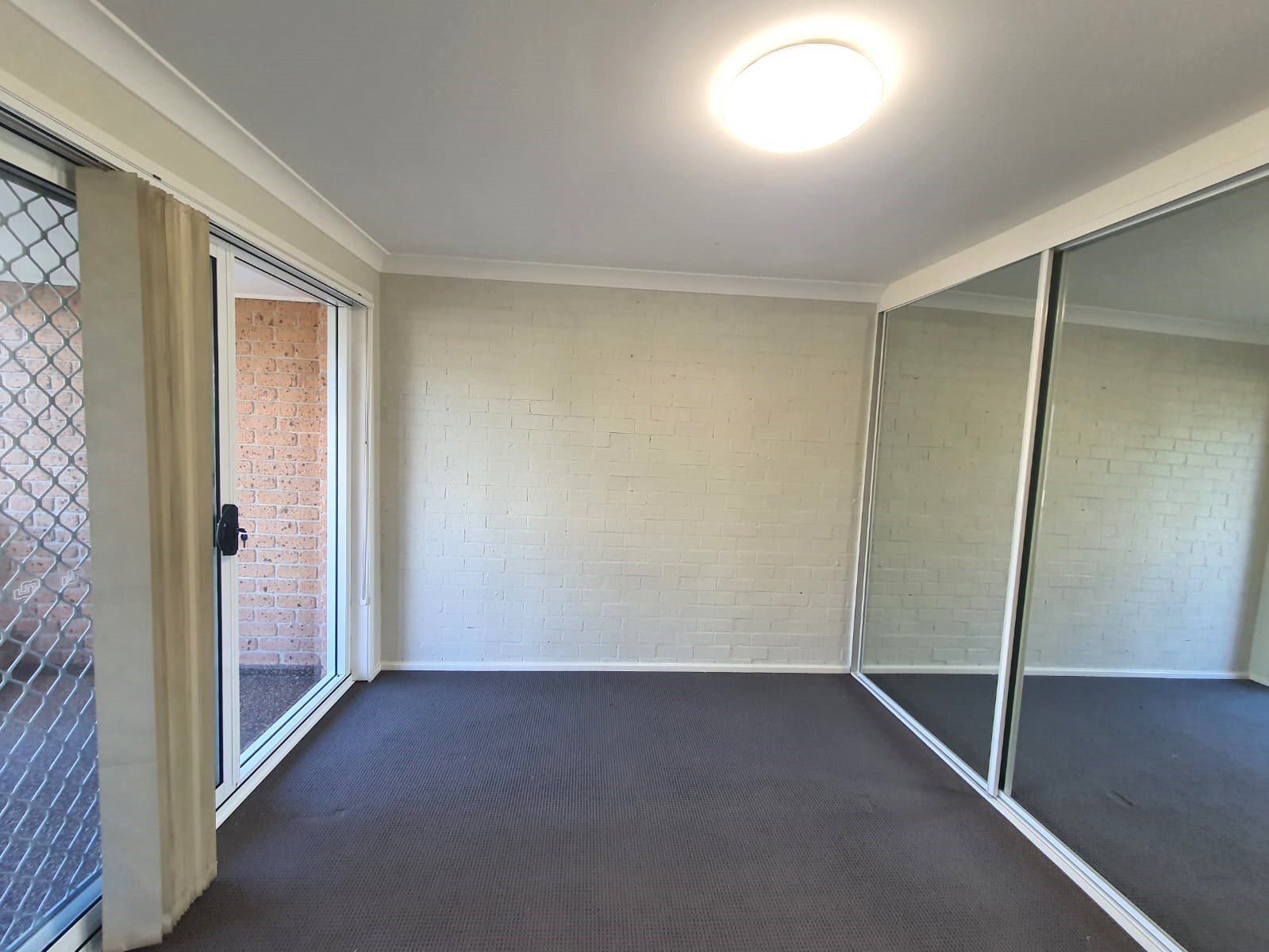 2/33 Napier Avenue LURNEA 5