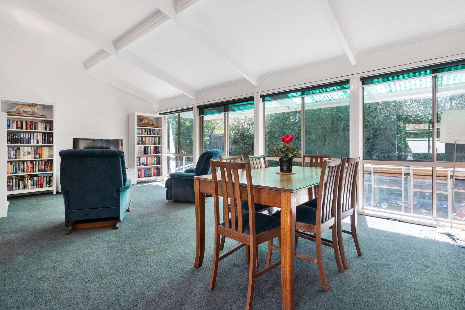 Gallery: 2/33 Neville Street