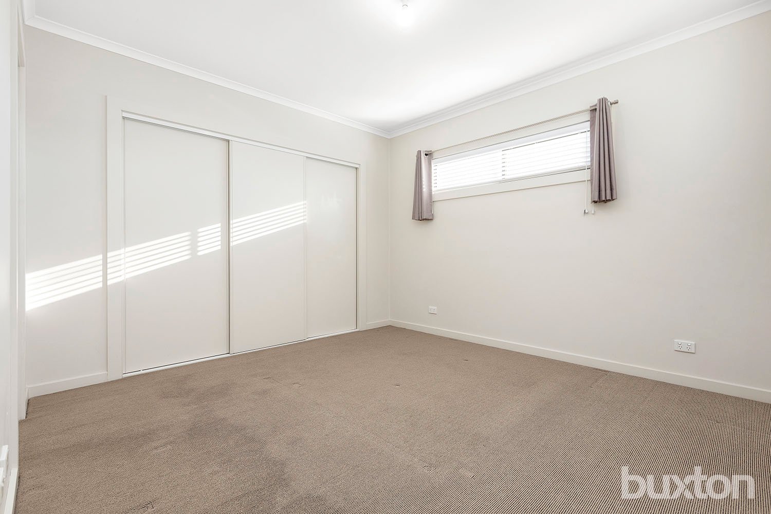 Gallery: 2/33 Renver Road
