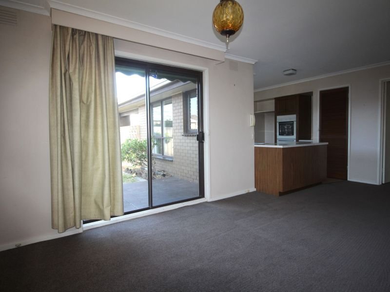 Gallery: 2/33 Robert Street