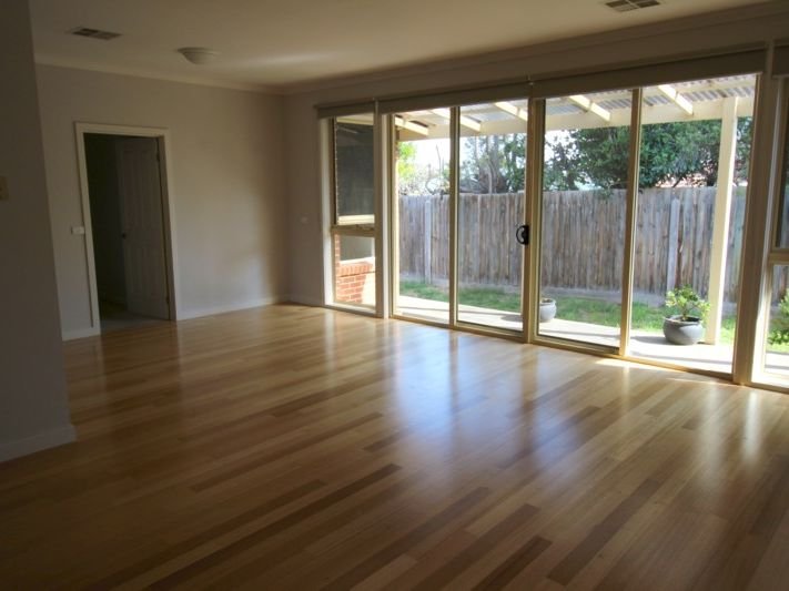 Gallery: 2/33 Rosewarne Avenue