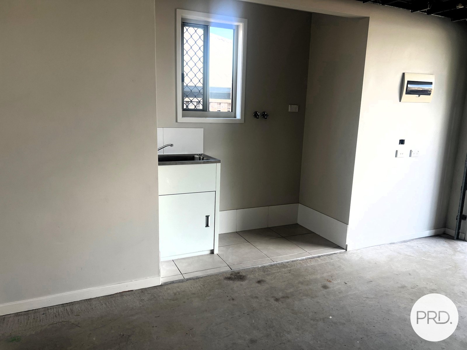 2/33 Sea Prince Circuit CLINTON 10