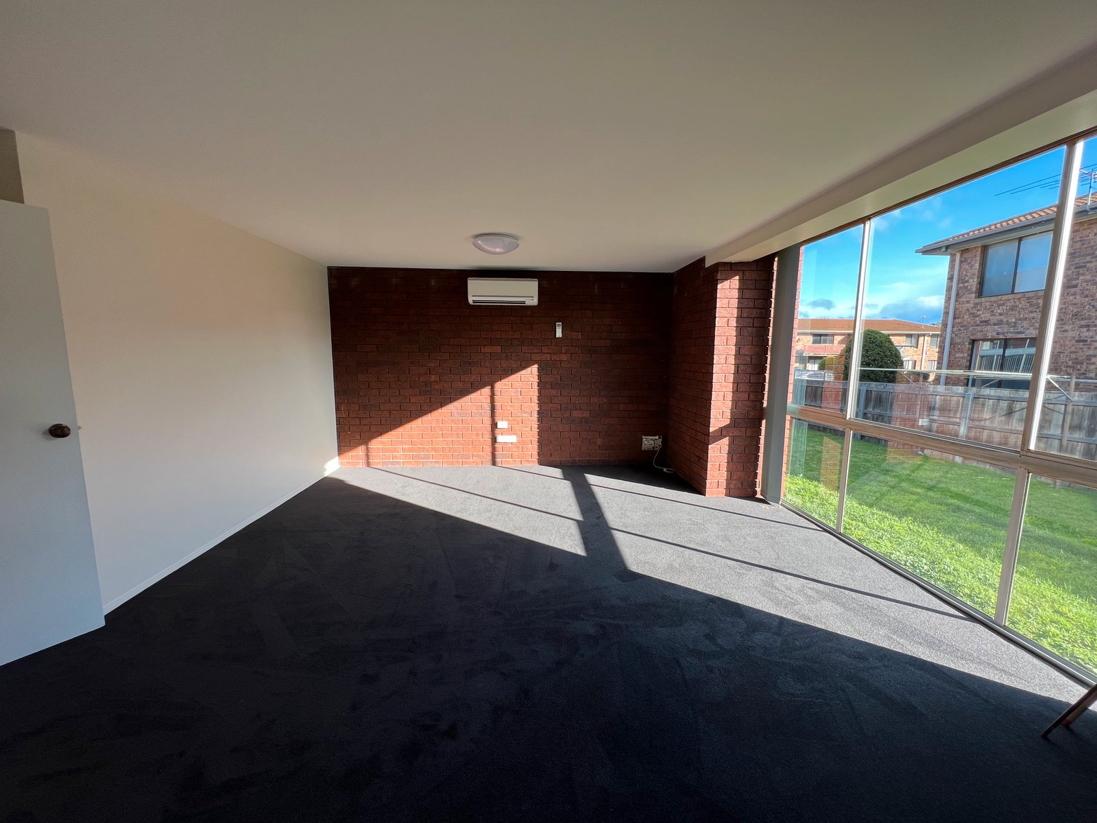 2/33 South Street BELLERIVE 2