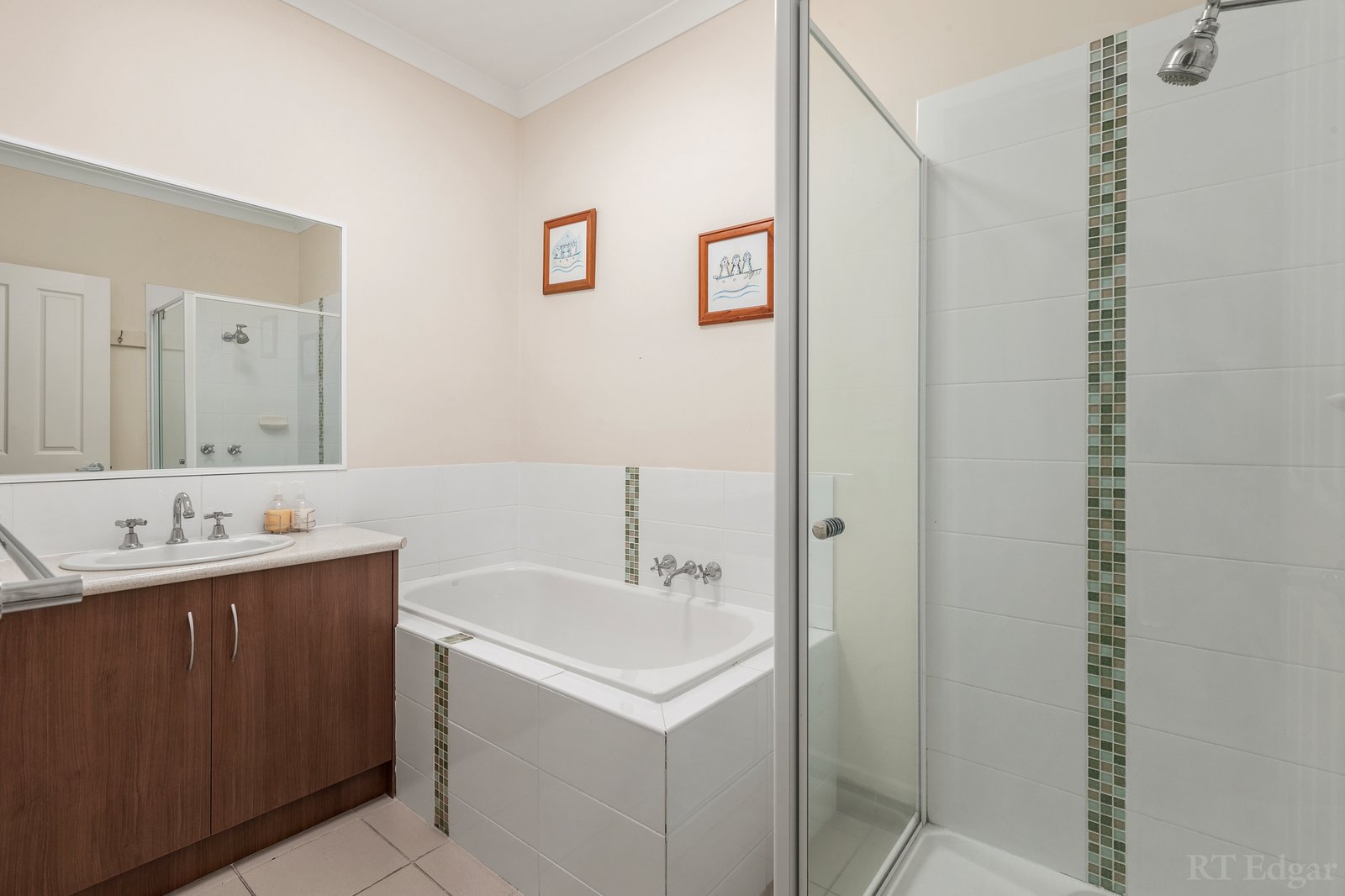 Real Estate and Property in 2/33 Tareeda Way, Ocean Grove, VIC