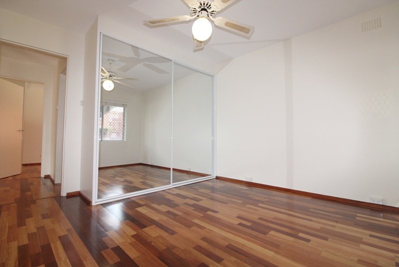 2/33 Templeman Crescent HILLSDALE 4