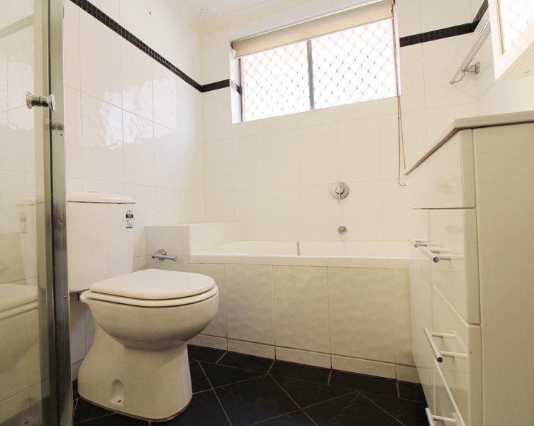 2/33 Templeman Crescent HILLSDALE 6