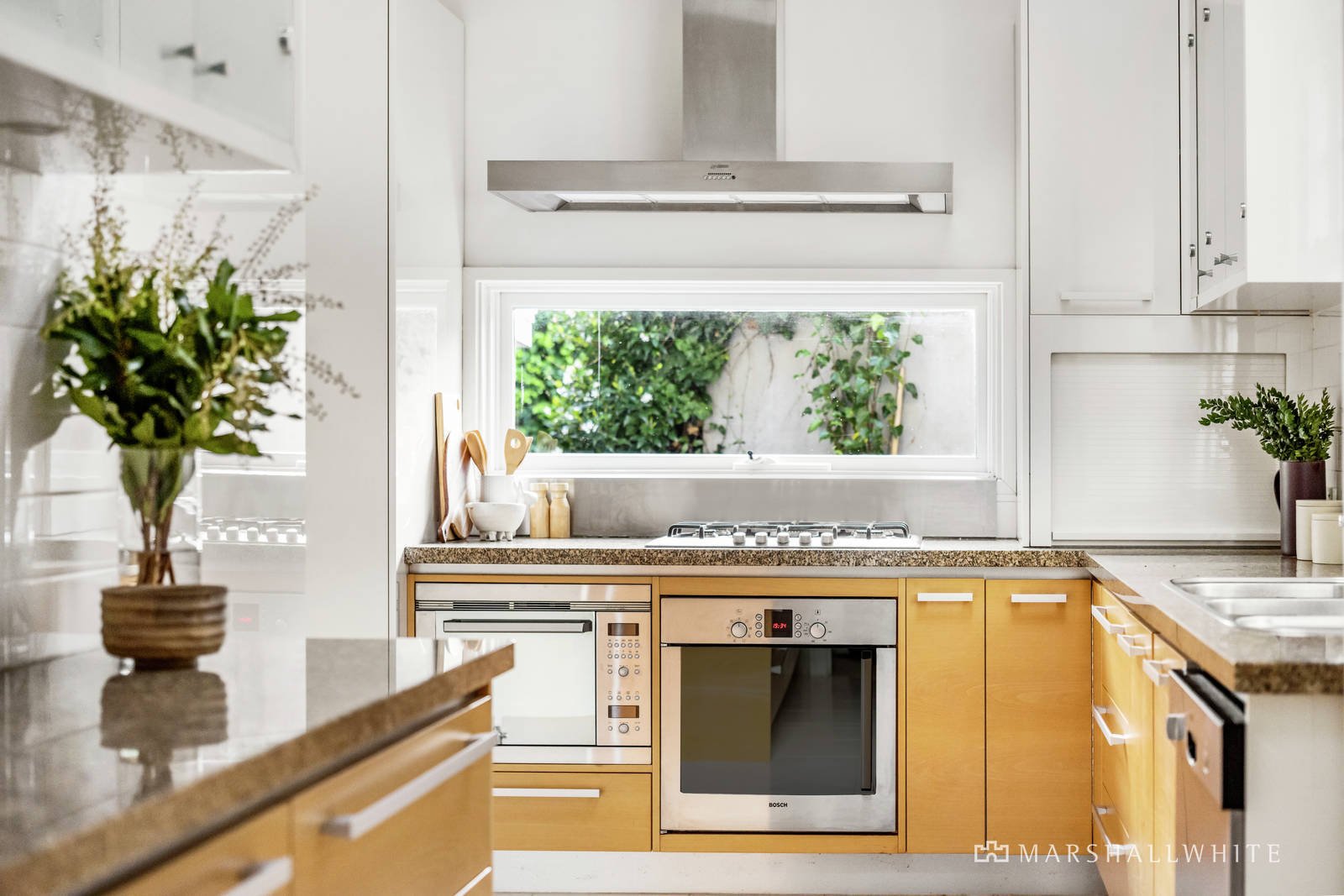 2/33 Tintern Avenue, Toorak, VIC