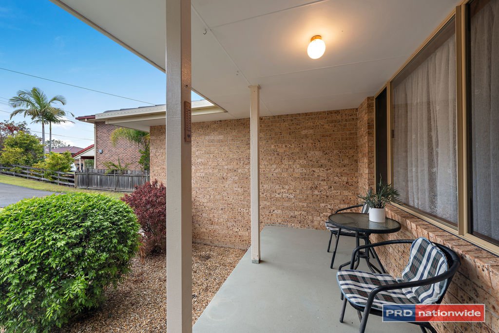 2/33 Wybalena Crescent TOORMINA 2