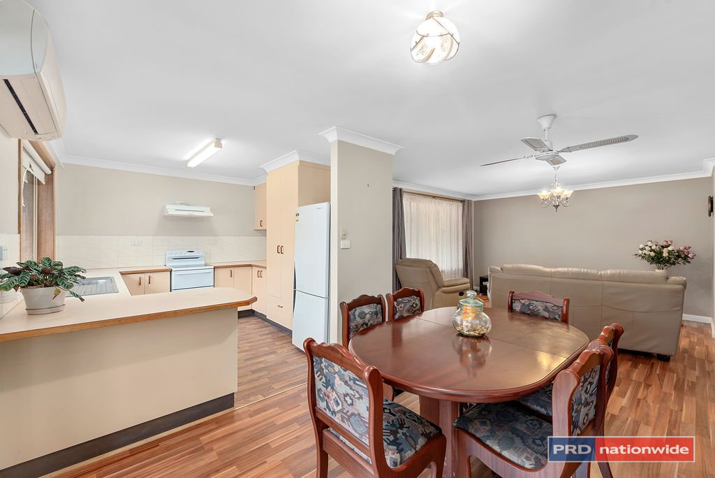 2/33 Wybalena Crescent TOORMINA 4