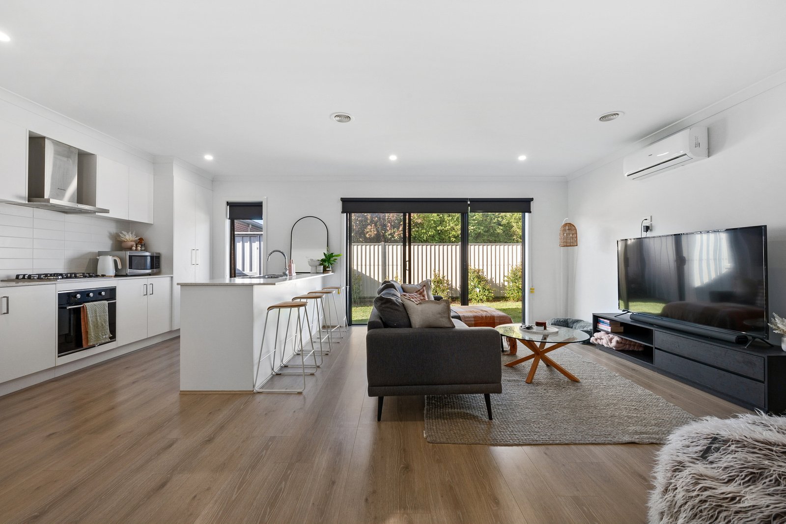 Gallery: 2/334 Albert Street