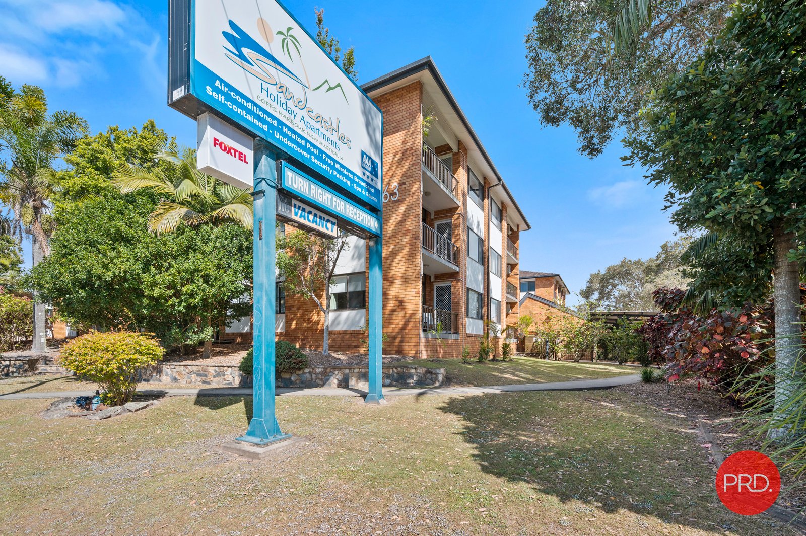 233/63 Ocean Parade COFFS HARBOUR 2