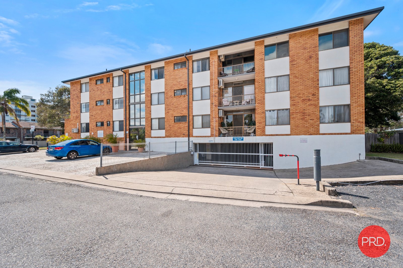 233/63 Ocean Parade COFFS HARBOUR 9