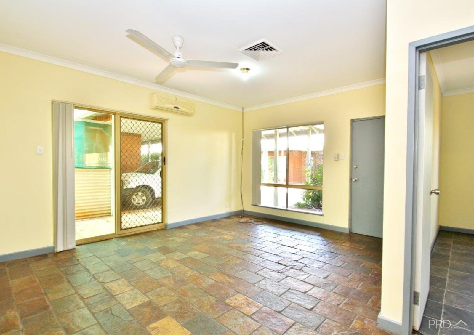 23/37 Taylor Road CABLE BEACH 6