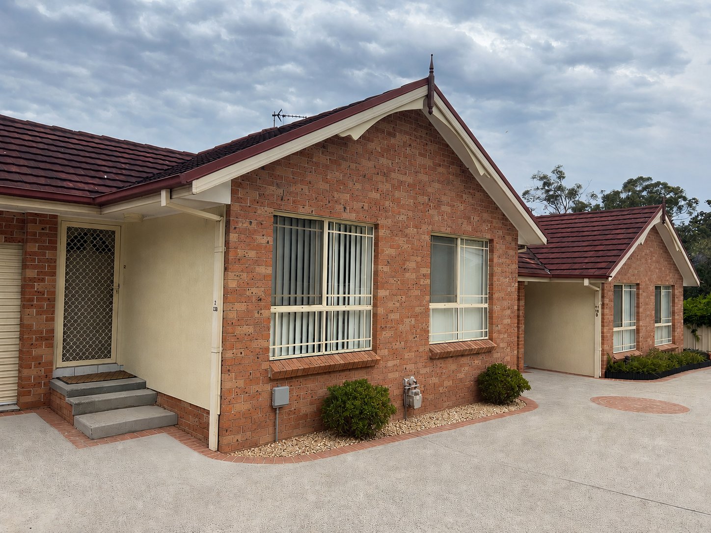 2/33B Mt Brown Rd,  DAPTO 1