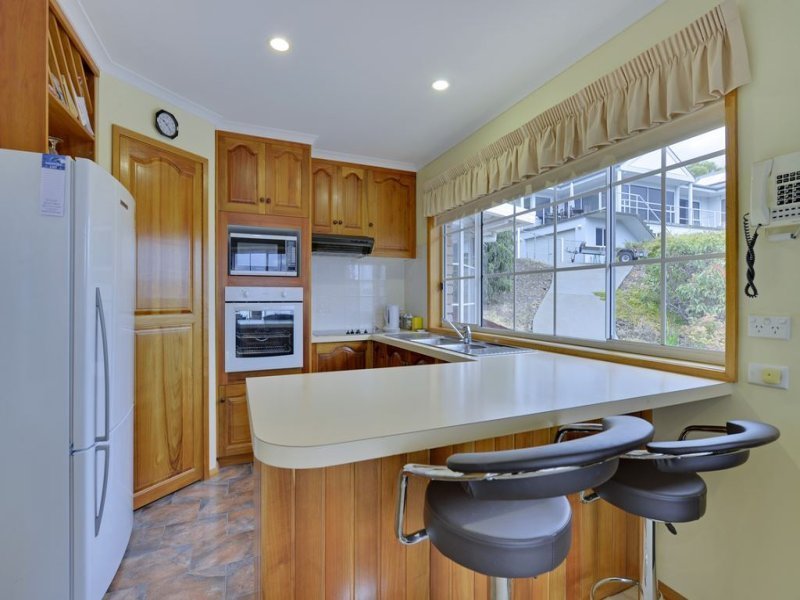 2/34 Balamara Street BELLERIVE 3