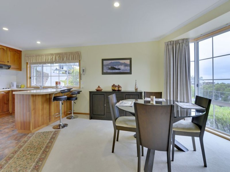 2/34 Balamara Street BELLERIVE 4